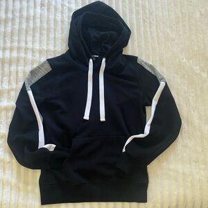 Fashion Nova pullover